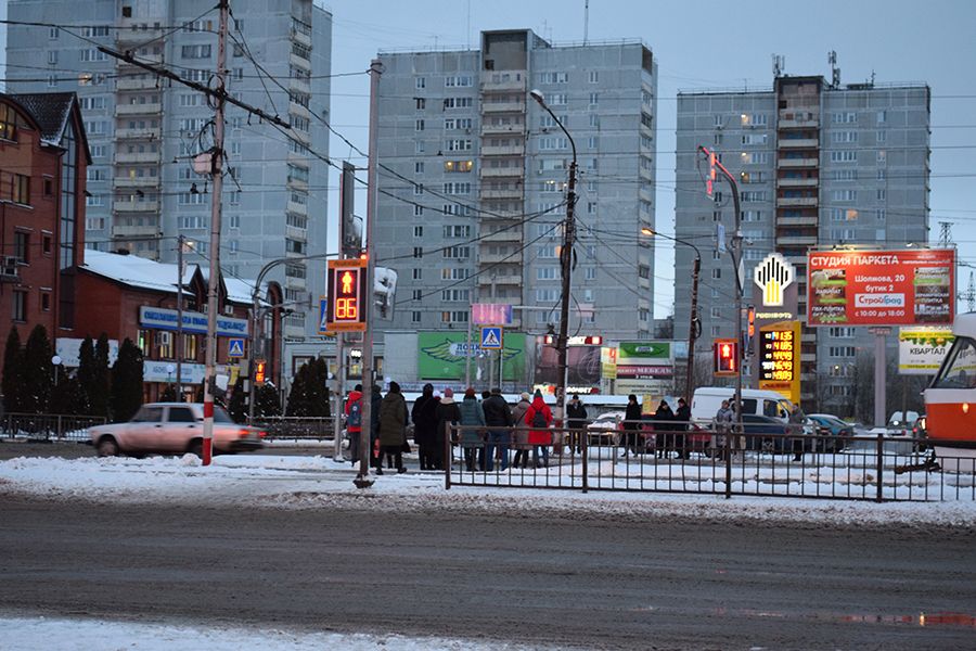 24.01 09:00 С 23 января изменилась схема движения транспорта на пересечении улиц Рябикова-Промышленная