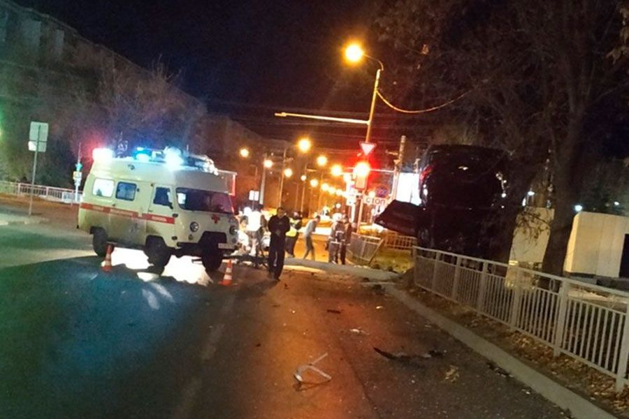 21.10 13:00 ДТП на ул. Рябикова, пьяный водитель опрокинул автомобиль