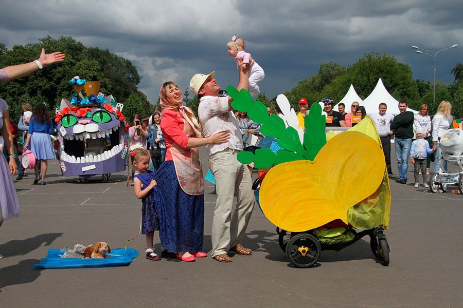 27.06 11:00 Семьи Ульяновска приглашают к участию в «Параде колясок»