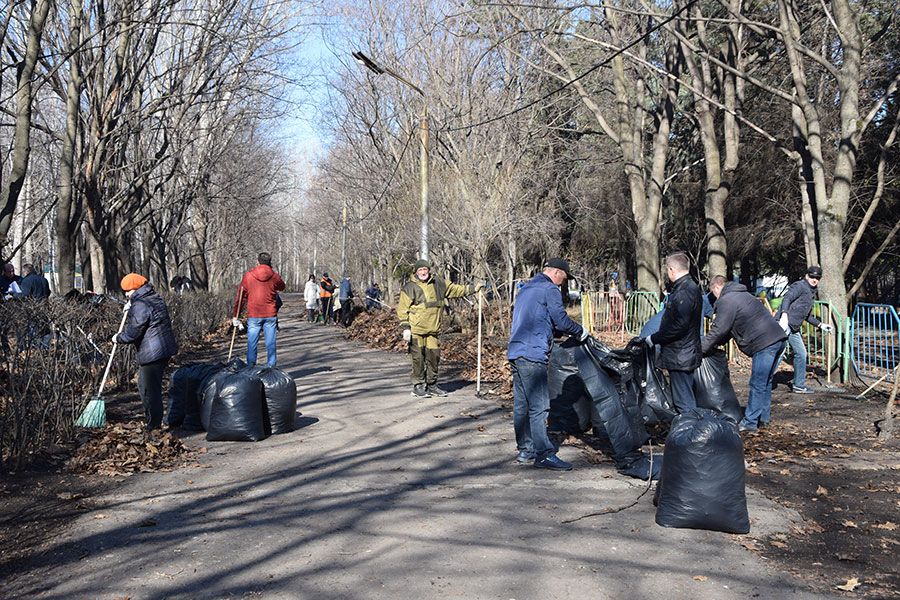 29.04 12:00 В ходе субботника с территории Ульяновска вывезли 1700 кубометров мусора