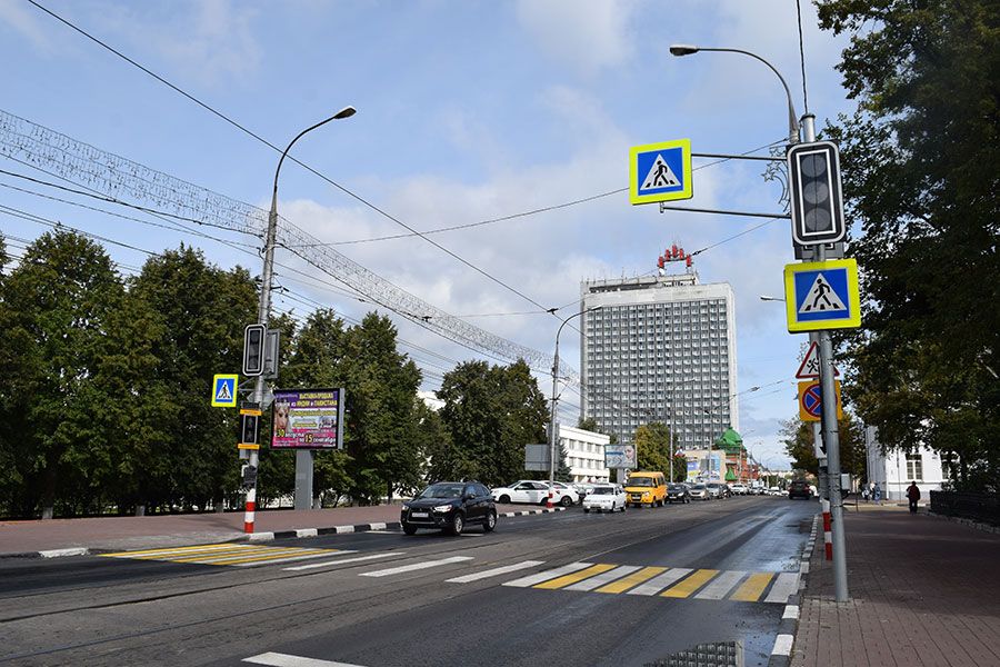 26.08 17:00 В центре Ульяновска заработал новый светофор