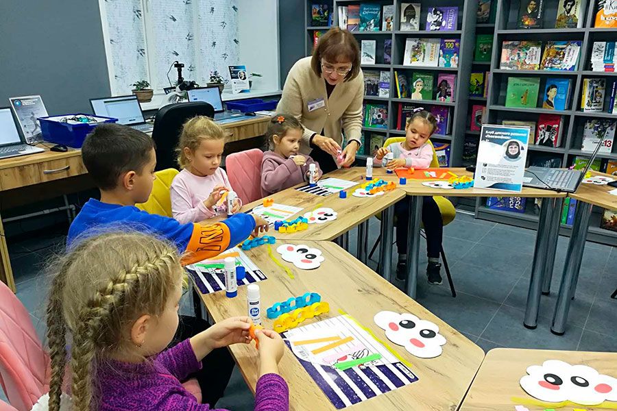21.11 08:00 21 ноября в школах Ульяновска стартуют осенние каникулы