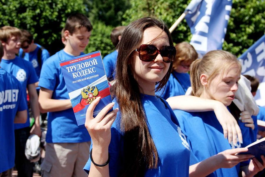 15.03 17:00 В 2023 году в Ульяновской области планируют трудоустроить 5794 подростка