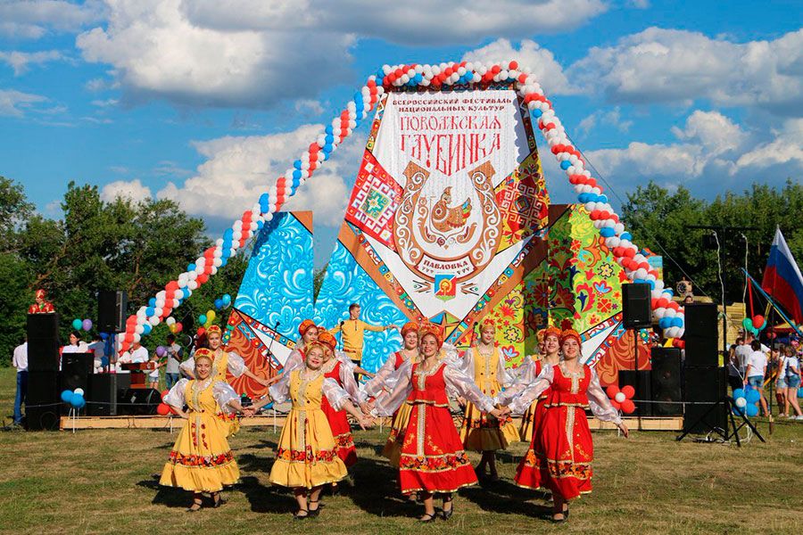 16.07 09:00 Порядка пяти тысяч зрителей приняли участие в VII Всероссийском фестивале национальных культур «Поволжская глубинка» в Ульяновской области