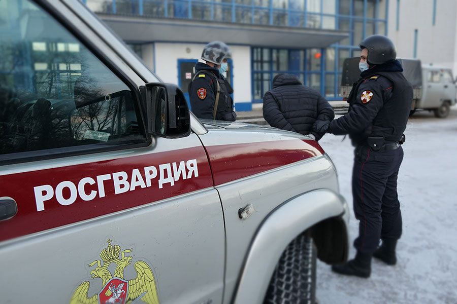 14.03 13:00 В Димитровграде сотрудники Росгвардии с поличным задержали гражданина, подозреваемого в краже