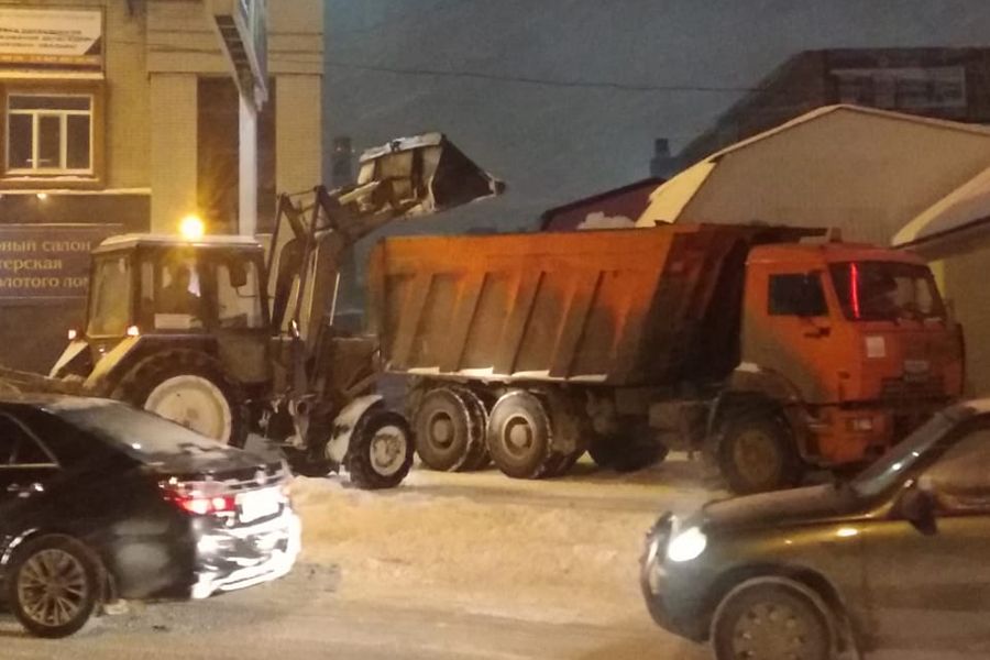 30.01 09:00 За ночь с улиц Ульяновска вывезено 68 самосвалов снега