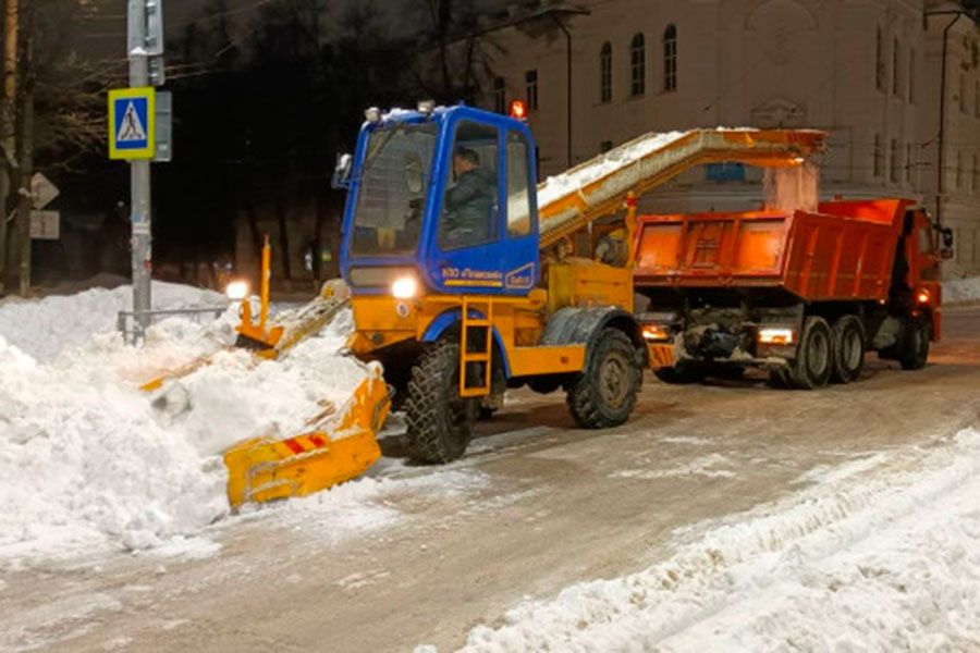 30.01 13:00 В ночь на 30 января улицы Ульяновска очищали 75 единиц спецтехники