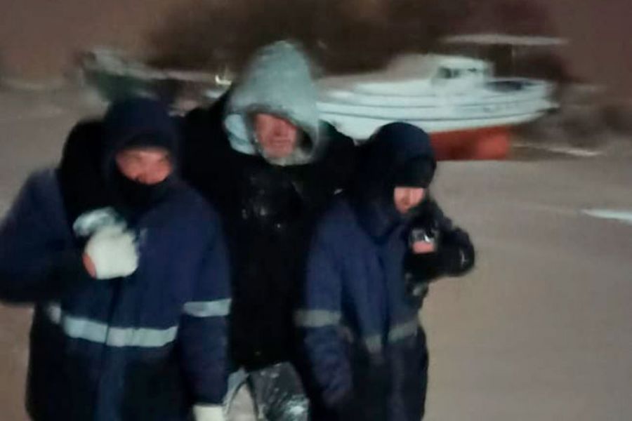 17.01 08:00 В Ульяновске спасли замерзающего на Волге человека