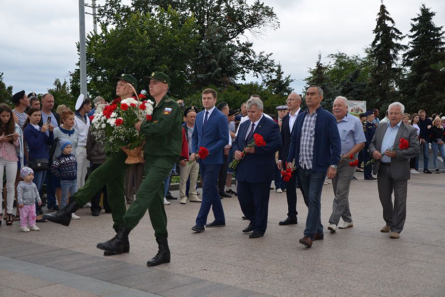 29.07 08:00 В Ульяновске прошел митинг в честь Дня Военно-морского флота России