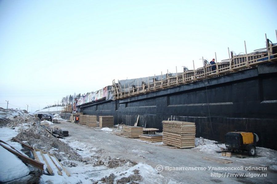 10.02 17:00 Строительство левобережной развязки Президентского моста в Ульяновске завершено на 60%