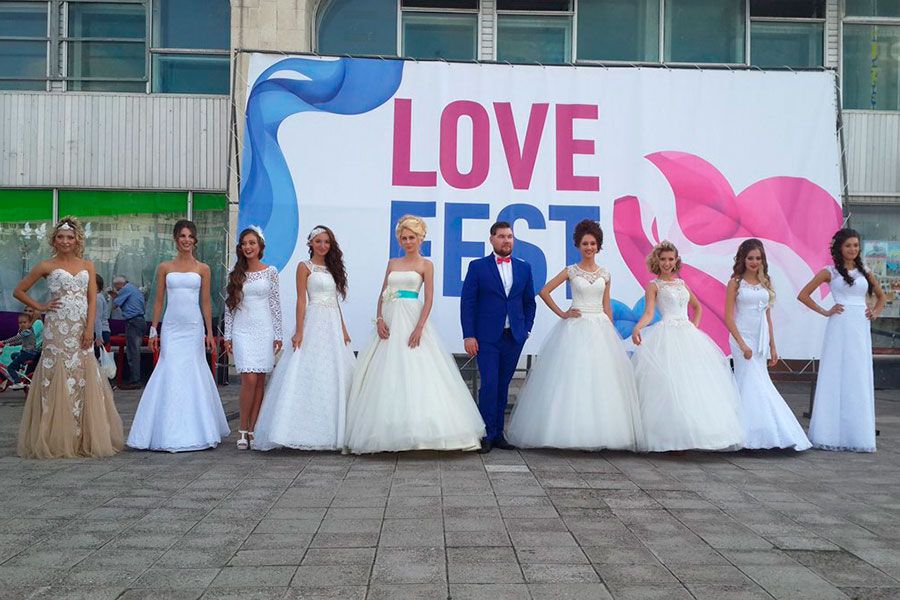 02.07 15:00 Будущих новобрачных Ульяновска приглашают к участию в ежегодном фестивале «Lovefest»