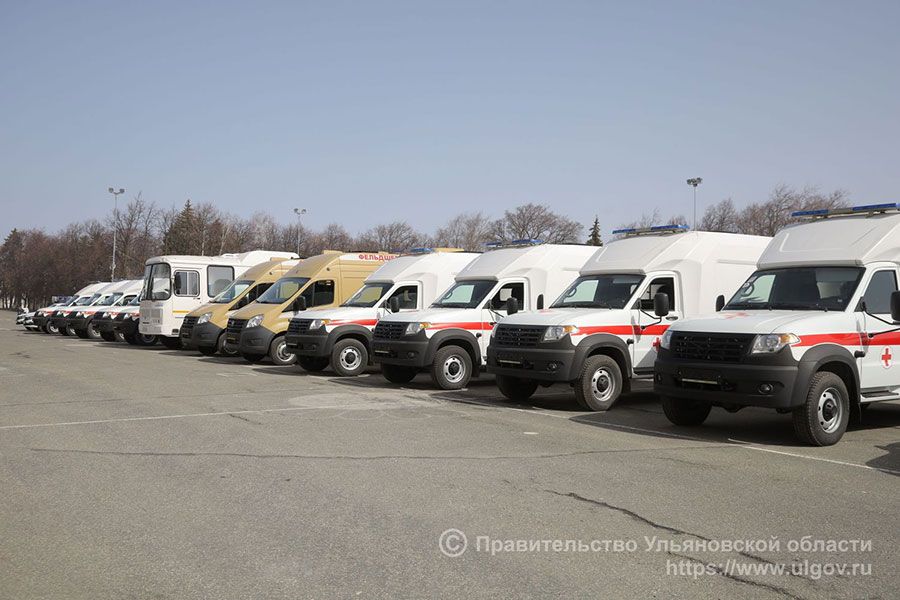 06.04 09:00 В лечебные учреждения Ульяновской области поступило 16 автомобилей для оказания медицинской помощи