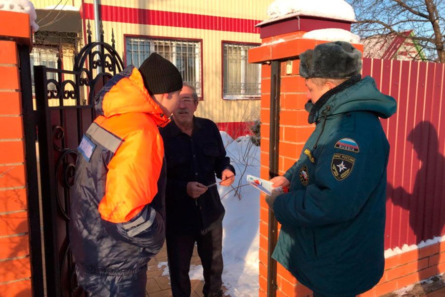 18.12 14:00 В Ульяновске в новогодние праздники будут усилены меры по противопожарной безопасности