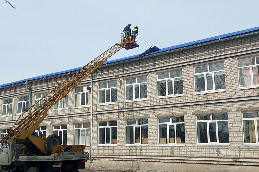 14.04 15:00 Ульяновск приводят в порядок после удара стихии