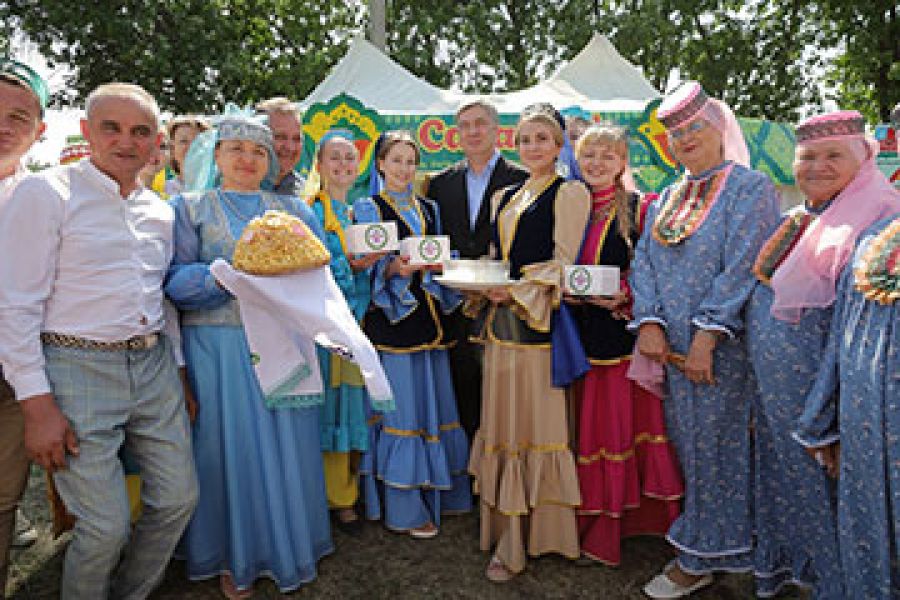 20.06 09:00 Порядка пятнадцати тысяч гостей приняли участие в татарском национальном празднике Сабантуй в Ульяновской области