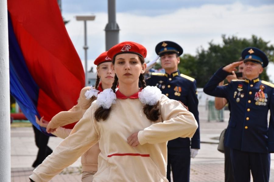 23.08 08:00 В Ульяновске отметили День Государственного флага Российской Федерации