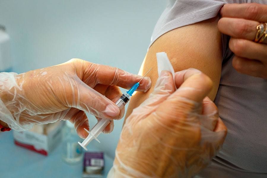 27.09 10:00 Прививочная кампания от COVID-19 и гриппа продолжается в Ульяновской области