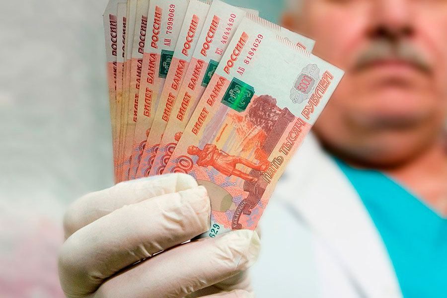 09.03 10:00 Более шести тысяч медицинских специалистов Ульяновской области получили дополнительные выплаты