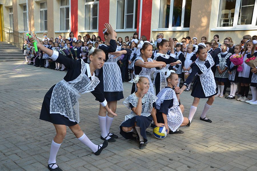 30.08 15:00 В 2022 году в школы Ульяновска пойдут более 7,5 тысяч первоклассников