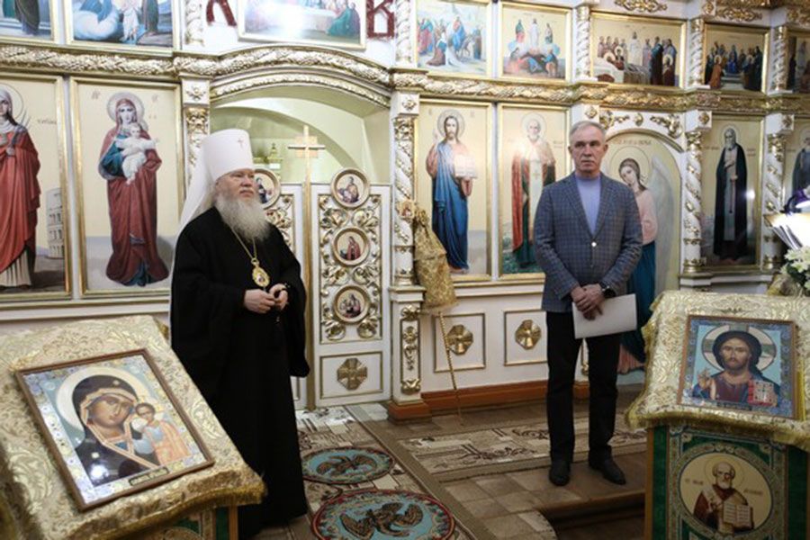 20.12 14:00 Сергей Морозов поздравил православных ульяновцев с Днем Святого Николая Чудотворца