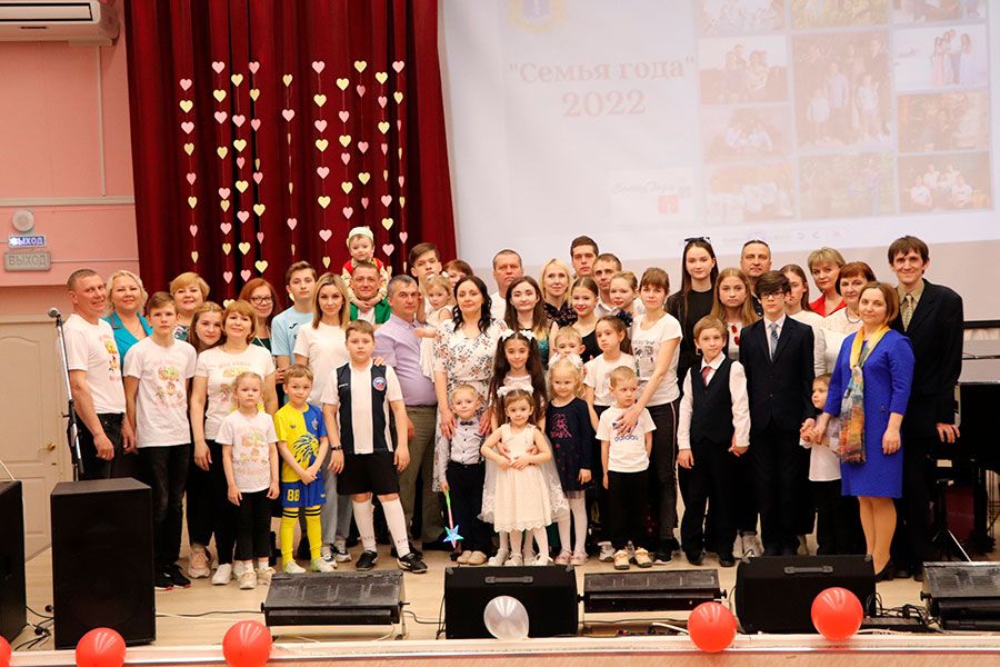 15.12 13:00 В Ульяновске за последние семь лет вдвое увеличилось количество многодетных семей