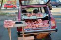 Сальмонеллез, ящур и сибирская язва - болезни любителей купить мясо с капота багажника автомобиля
