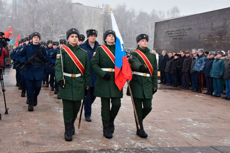 02.02 14:00 В Ульяновске отметили 81-ю годовщину победы в Сталинградской битве