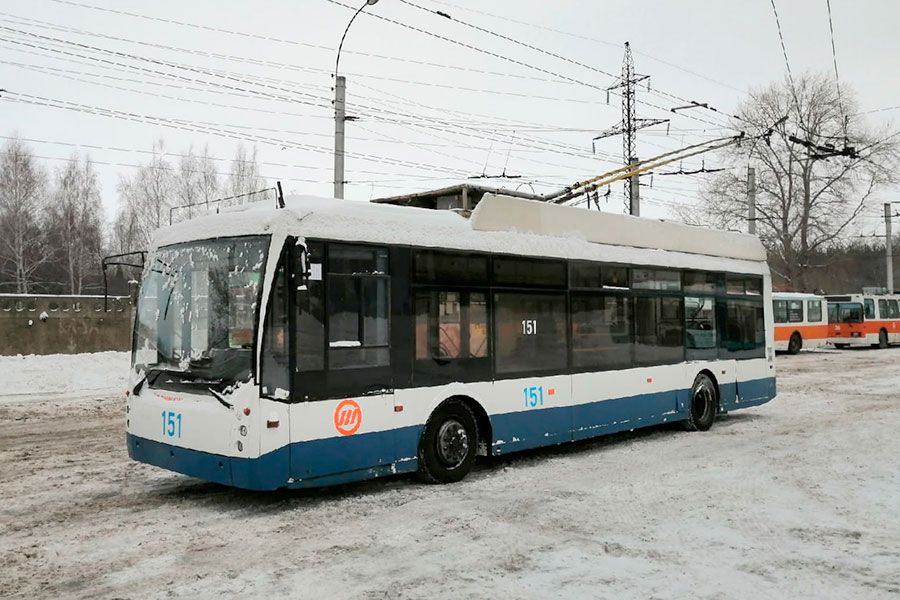 18.01 09:00 Доставленные из Москвы троллейбусы вышли на городские маршруты