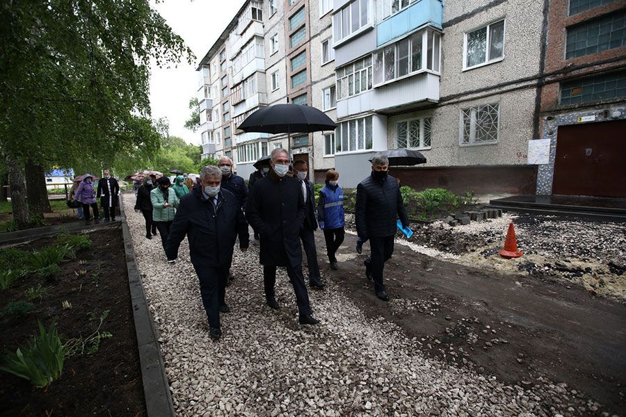 19.05 17:00 В Засвияжском районе Ульяновска на средства федерального и регионального бюджетов в 2020 году отремонтируют два парка и 21 двор