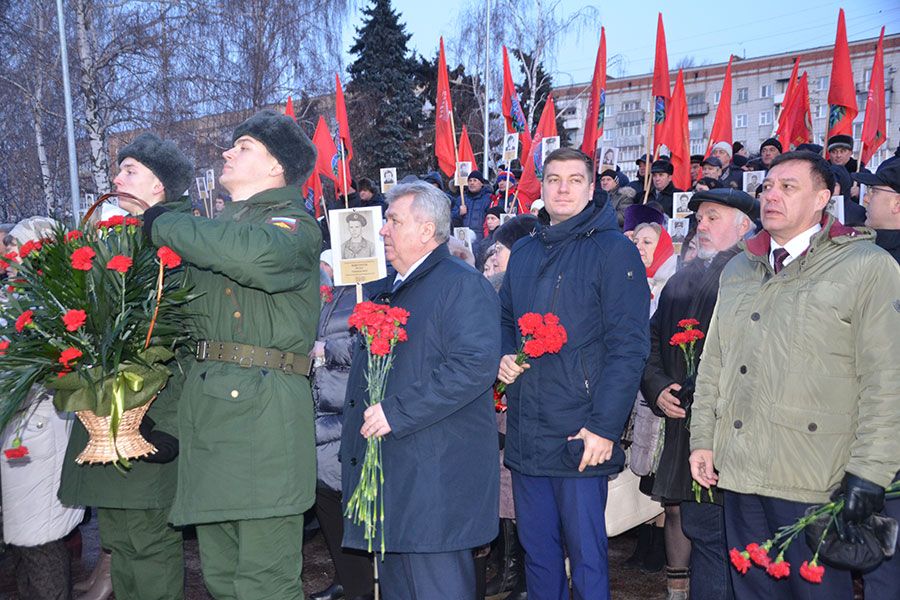 27.12 16:00 В 40-ю годовщину ввода советских войск в Афганистан в Ульяновске состоялся митинг-реквием