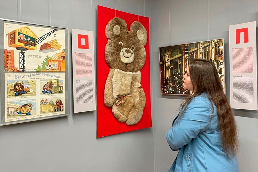20.12 17:00 Более 350 экспонатов увидят посетители на выставке «Азбука нового мира» в Квартире-музее семьи Ульяновых