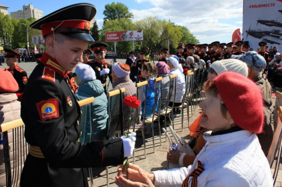 14.11 16:00 В этом году участниками патриотических проектов в Ульяновске стали почти 40 тысяч юных ульяновцев