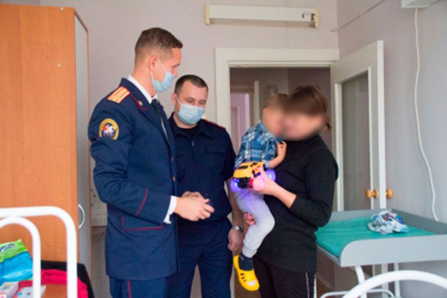 06.11 09:00 В Ульяновской области полицейские нашли потерявшегося четырехлетнего ребенка