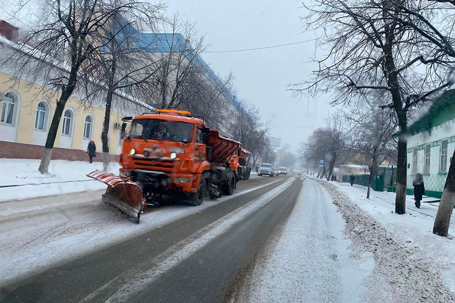 04.10 13:00 Для очистки автомобильных дорог регионального значения в зимний период в Ульяновской области планируется задействовать 284 единицы спецтехники