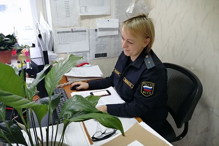 10.10 16:00 Судебные приставы взыскали 900 тысяч рублей морального вреда