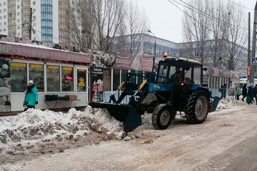 11.01 08:00 В Ульяновске продолжается вывоз снега