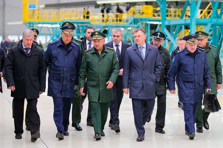 11.10 12:00 В Ульяновске Министр обороны РФ проверил выполнение государственного оборонного заказа на предприятии по производству самолетов ВТА