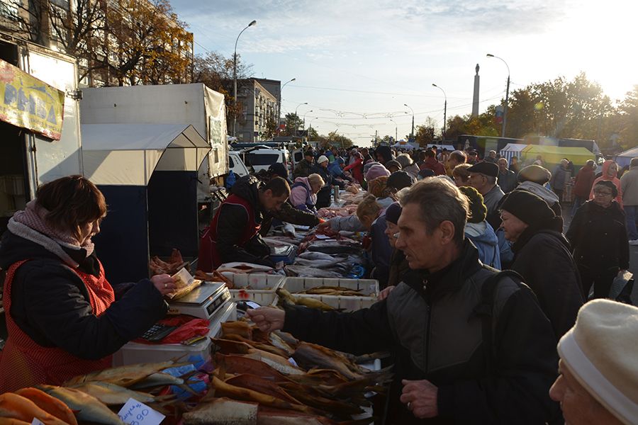 07.10 16:00 На ярмарке в Ленинском районе Ульяновска реализовано продукции на сумму 13,6 миллионов рублей