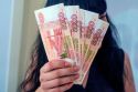 Зарплата ульяновских чиновников немного снизилась