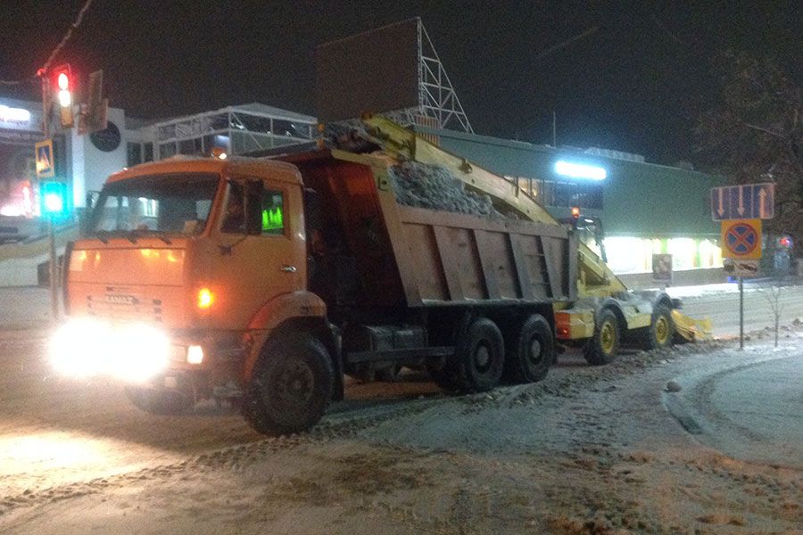 28.12 11:00 С улиц Ульяновска вывезли 58 самосвалов снега