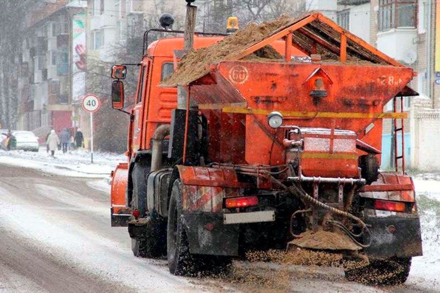 02.12 10:00 С 22 по 28 ноября на дорогах Ульяновской области израсходовано более 3,5 тысячи тонн противогололёдных материалов