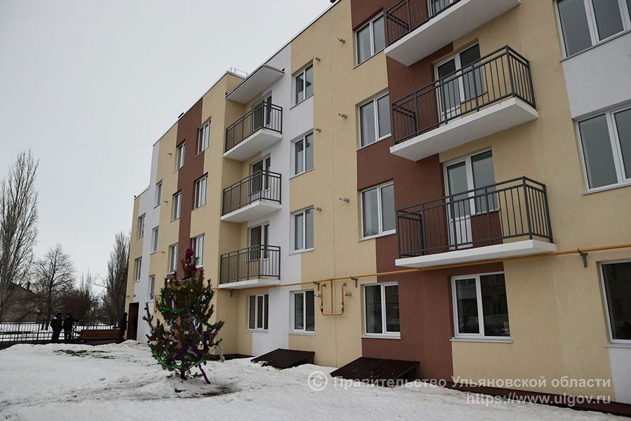 25.12 10:00 74 жителя Мелекесского района переехали в новые квартиры из аварийного жилья