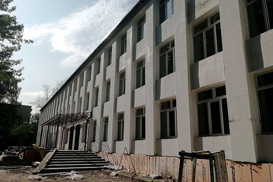 22.09 08:00 В Ульяновске продолжается восстановление школы № 43