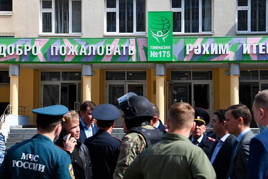 Число погибших в результате стрельбы в школе в Казани достигло 11