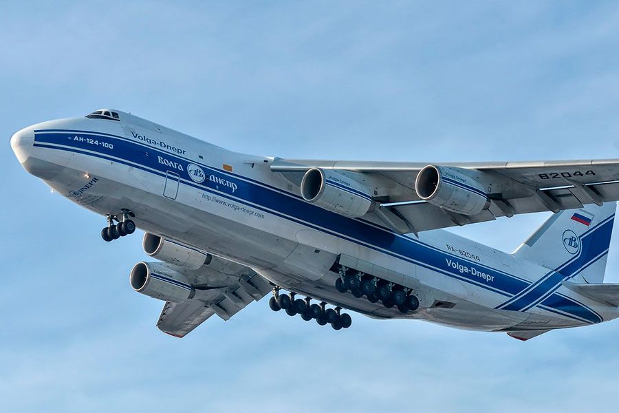 Крупнейшая грузовая авиагруппа России сократит почти всех пилотов Boeing