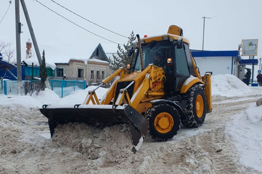 02.02 17:00 Привлечённая к уборке снега в Ульяновске техника показывает свою эффективность